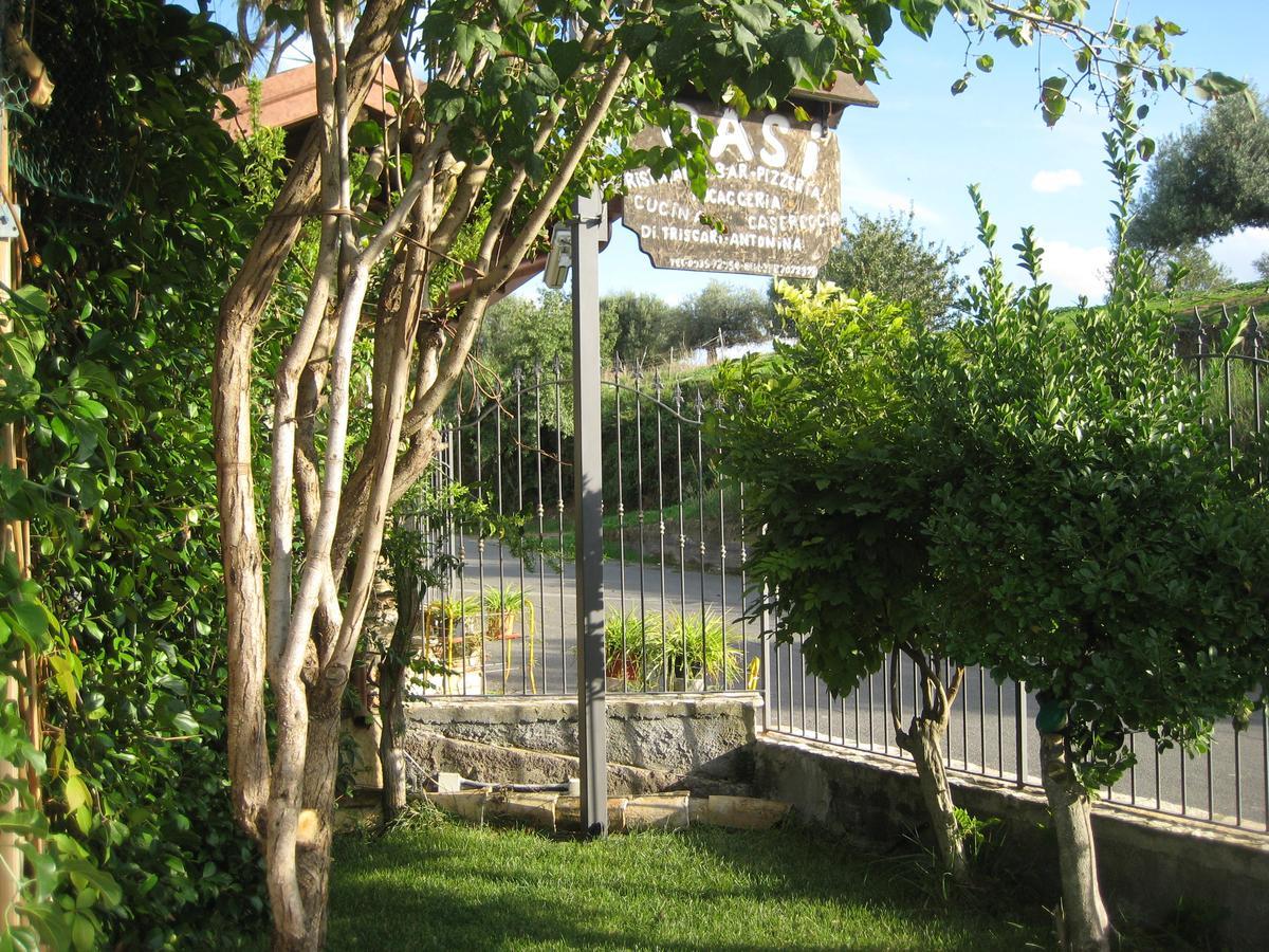 Oasi Del Lago Regalbuto Exterior foto