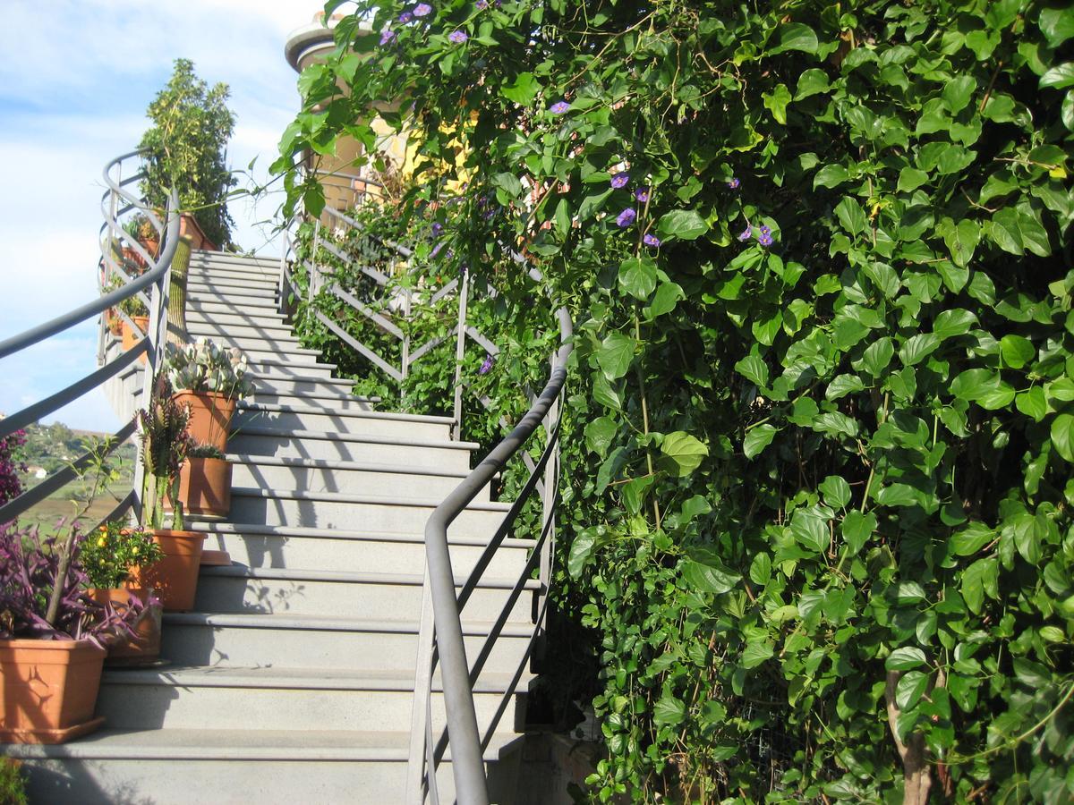 Oasi Del Lago Regalbuto Exterior foto